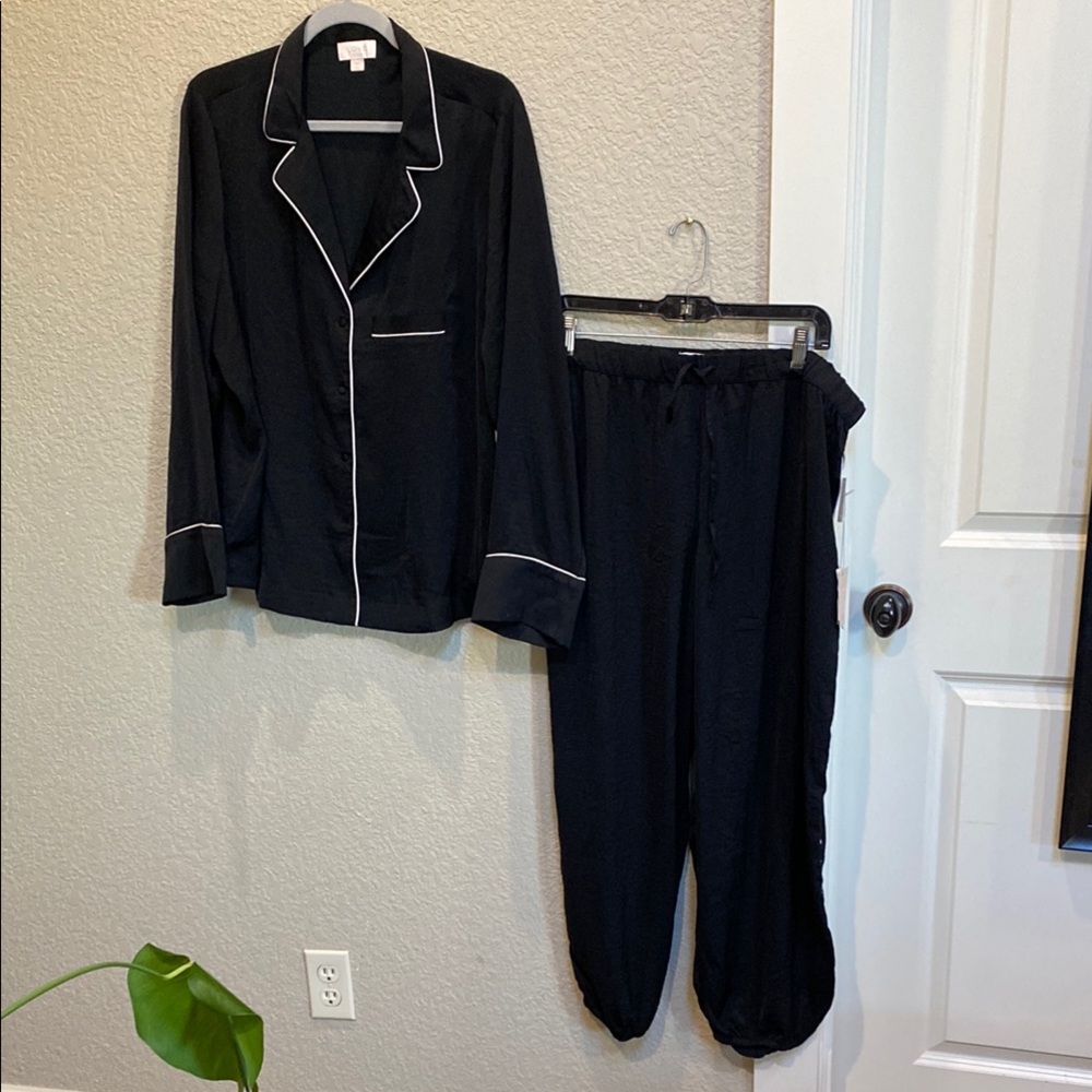 NWT dreamwell Love by Gap Black Lounge pajama Set